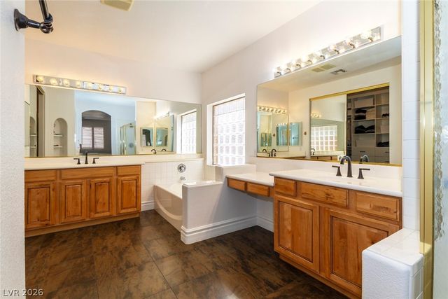 1005 Eaglewood Drive, Las Vegas, NV 89144