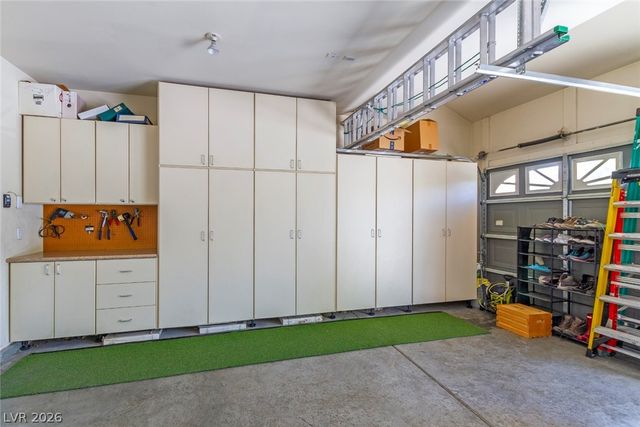 1005 Eaglewood Drive, Las Vegas, NV 89144