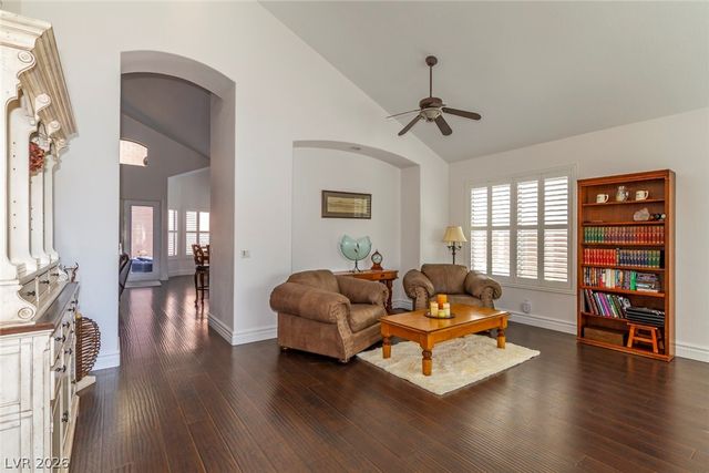 1005 Eaglewood Drive, Las Vegas, NV 89144