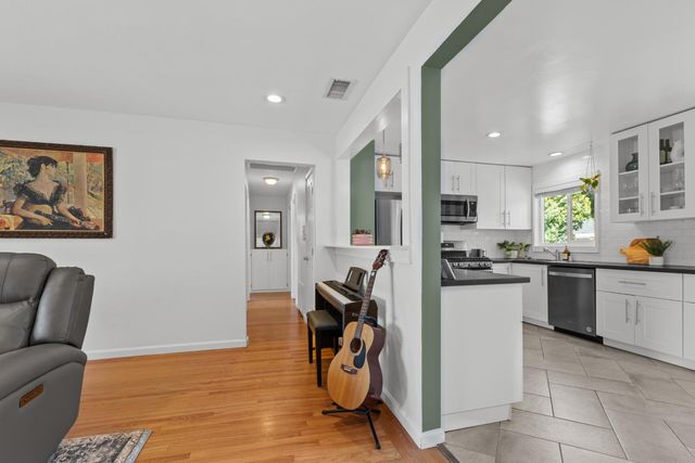 4507 Goya Pkwy, Sacramento, CA 95823