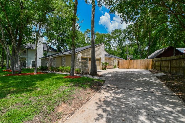 1710 Wildwood Lane, Richmond, TX 77406
