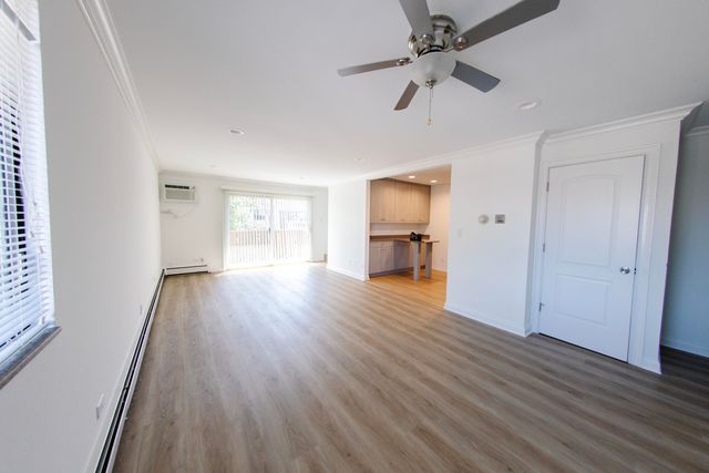 5 Echo Court 12, Vernon Hills, IL 60061