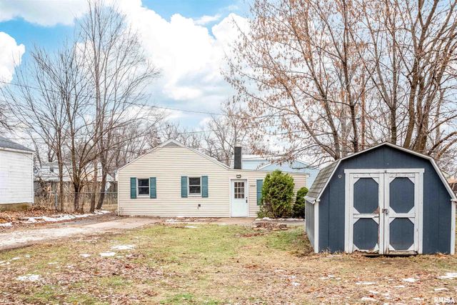 3302 N GALE Avenue, Peoria, IL 61604