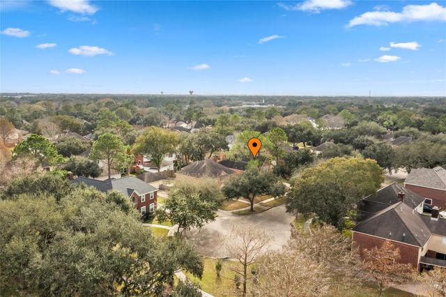 2005 Crescent Shore Drive, League City, TX 77573