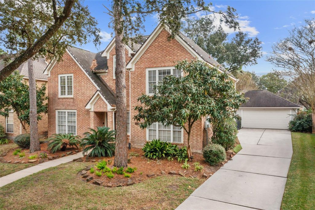 2005 Crescent Shore Drive, League City, TX 77573