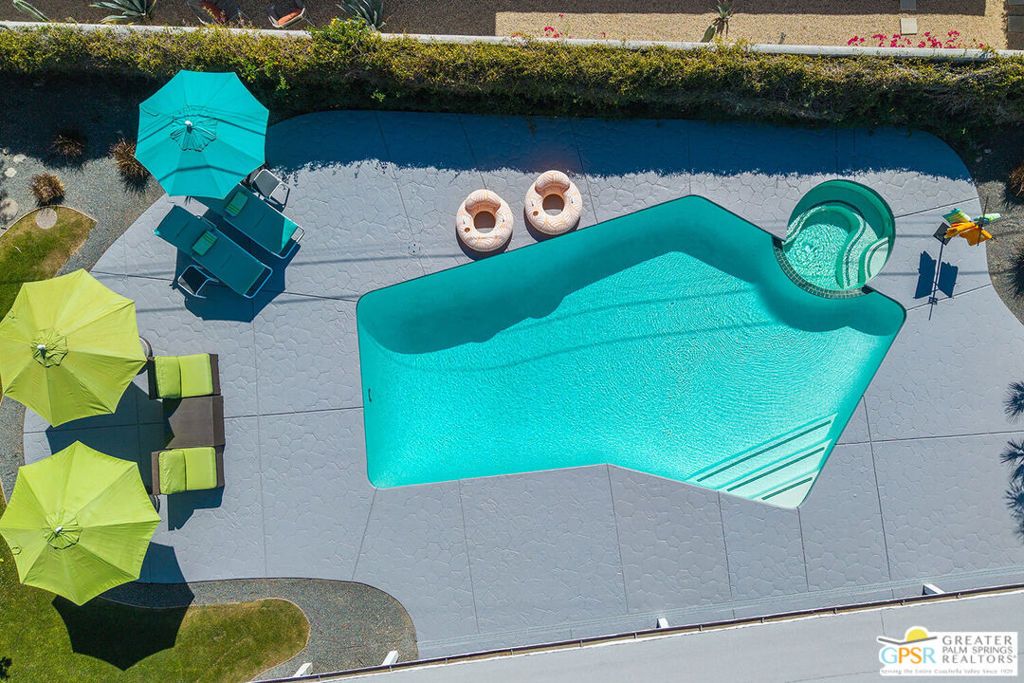 Image 24 of property listing at 2015 E Belding Drive, Palm Springs, CA 92262