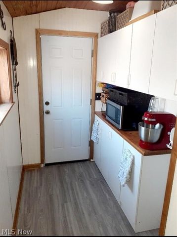 1512 Middle Avenue, Elyria, OH 44035
