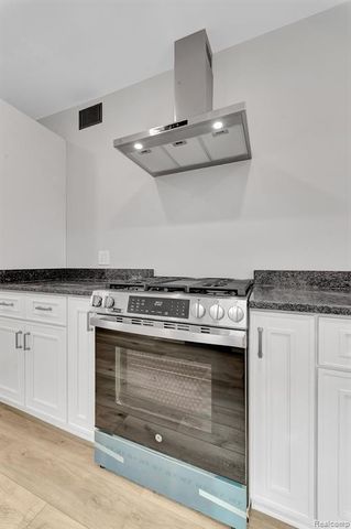 5291 Devonshire Road, Detroit, MI 48224