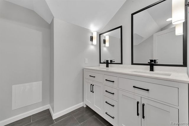 5291 Devonshire Road, Detroit, MI 48224