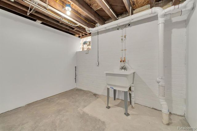 5291 Devonshire Road, Detroit, MI 48224