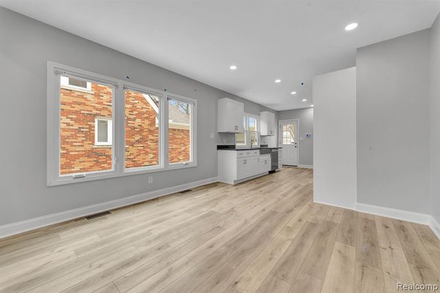 5291 Devonshire Road, Detroit, MI 48224