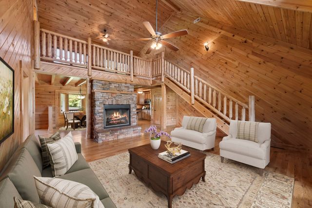 2465 Browns Mill Rd, Lascassas, TN 37085