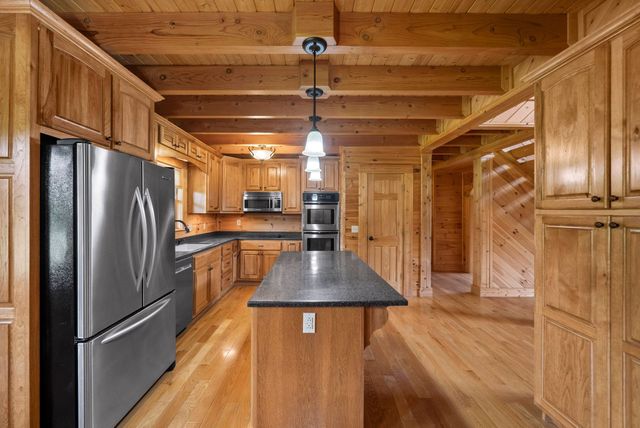 2465 Browns Mill Rd, Lascassas, TN 37085