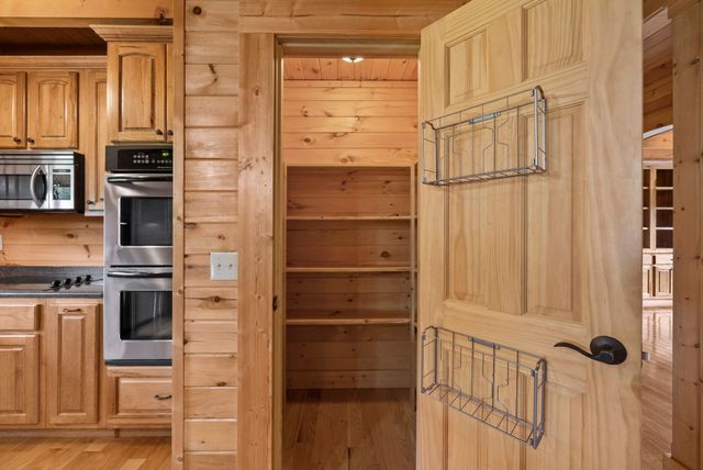 2465 Browns Mill Rd, Lascassas, TN 37085