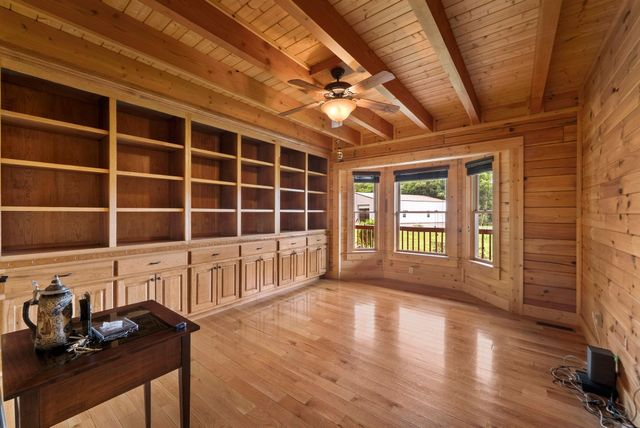 2465 Browns Mill Rd, Lascassas, TN 37085