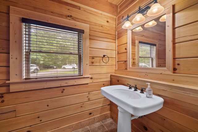 2465 Browns Mill Rd, Lascassas, TN 37085