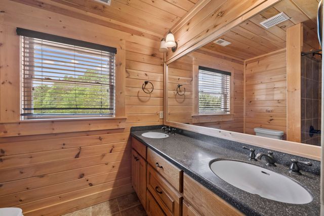 2465 Browns Mill Rd, Lascassas, TN 37085
