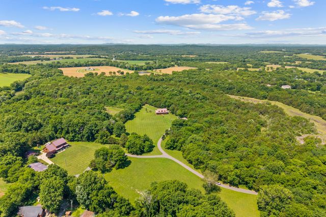 2465 Browns Mill Rd, Lascassas, TN 37085