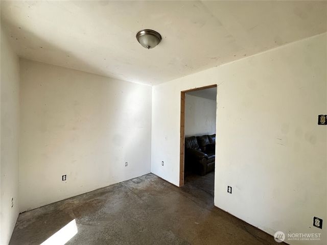 644 Crescent Bay Lane, Port Angeles, WA 98363