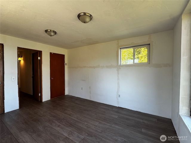 644 Crescent Bay Lane, Port Angeles, WA 98363