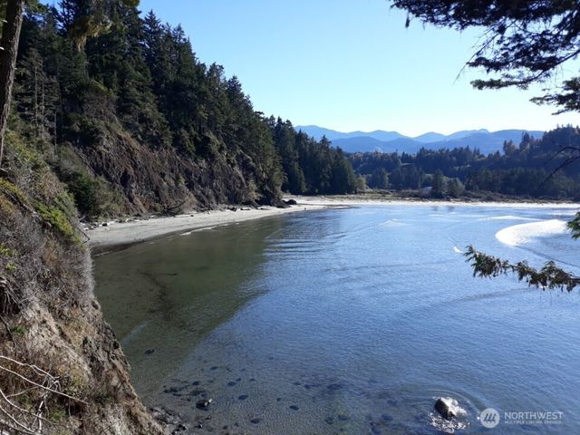 644 Crescent Bay Lane, Port Angeles, WA 98363