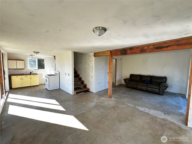 644 Crescent Bay Lane, Port Angeles, WA 98363