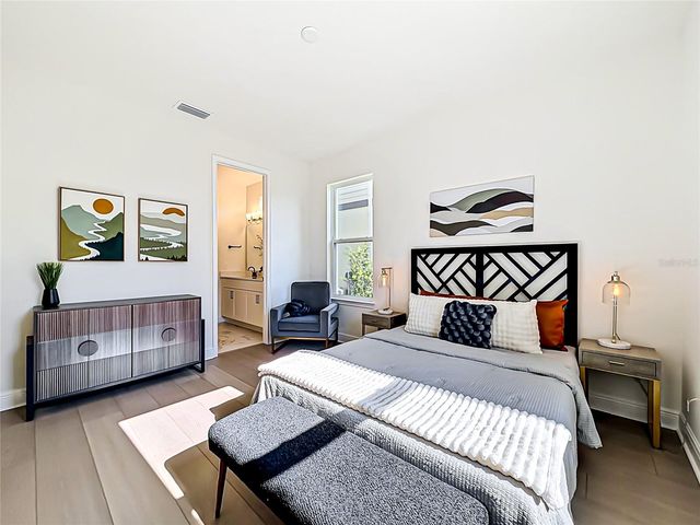 9985 GOBAT ALLEY, Orlando, FL 32827