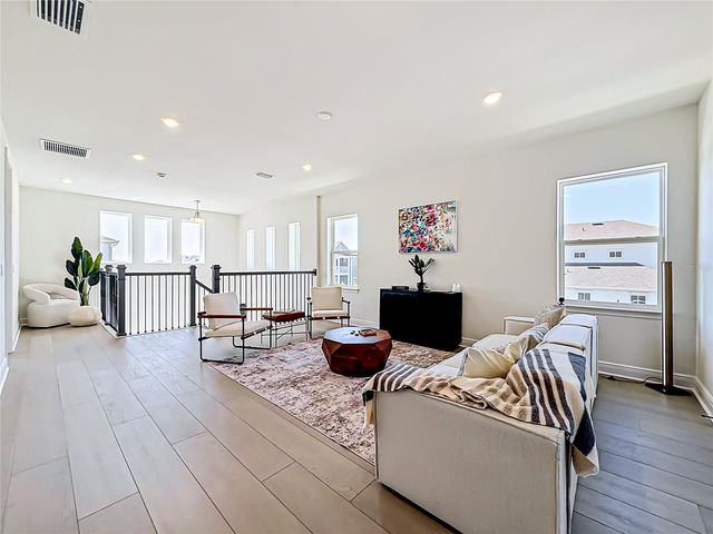 9985 GOBAT ALLEY, Orlando, FL 32827