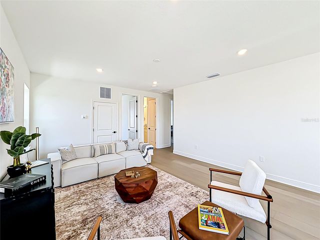 9985 GOBAT ALLEY, Orlando, FL 32827