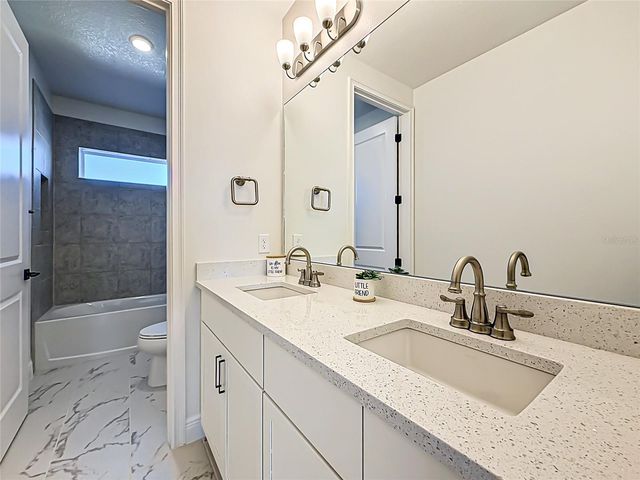 9985 GOBAT ALLEY, Orlando, FL 32827