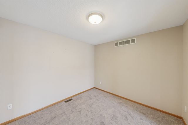 1820 3rd Avenue SE, Altoona, IA 50009