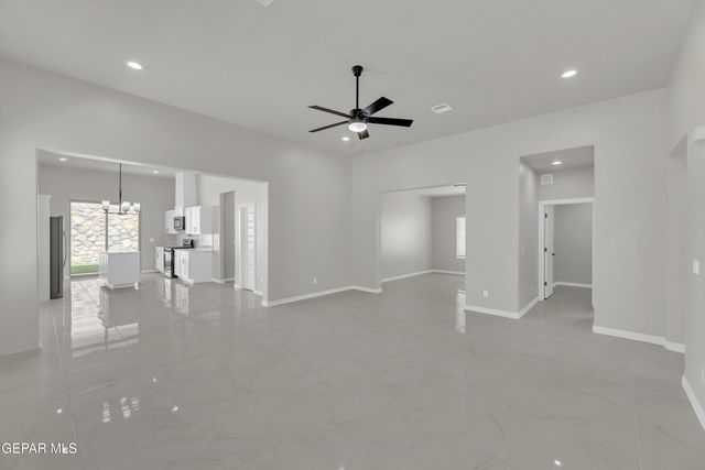 12633 MIDDLESBROUGH Avenue, Horizon City, TX 79928