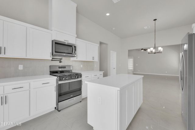 12633 MIDDLESBROUGH Avenue, Horizon City, TX 79928