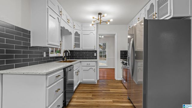 820 SUNDALE DRIVE, Birmingham, AL 35235