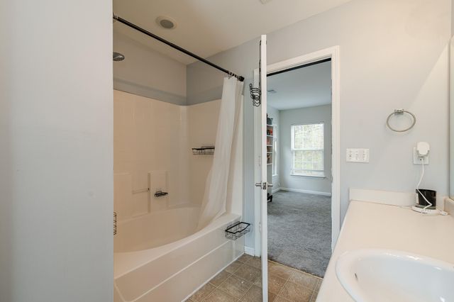 193 Chemistry Circle, Ladson, SC 29456