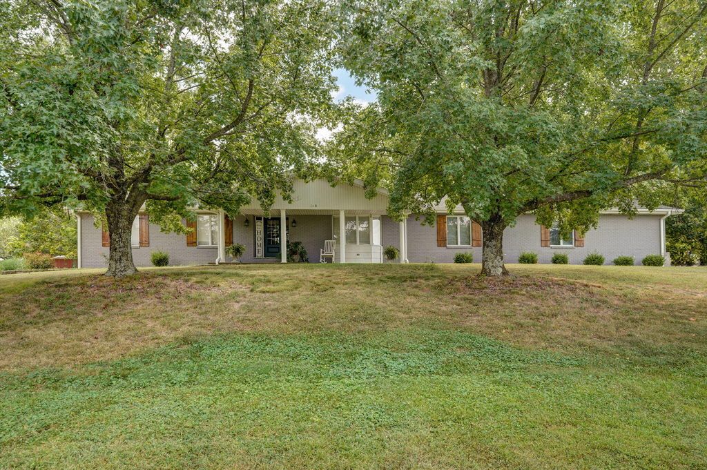 248 Charles Road, Billings, MO 65610