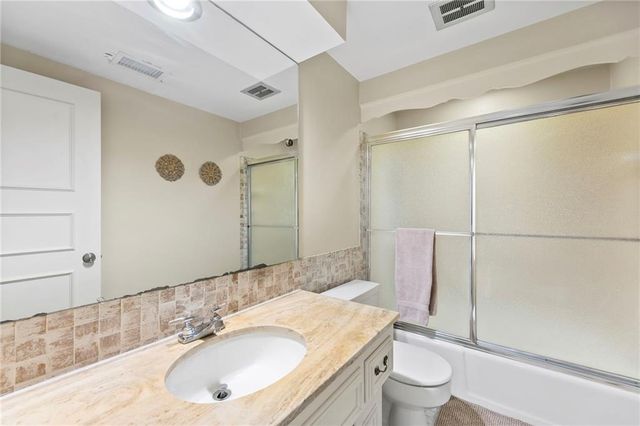 11222 Holly Street, Kansas City, MO 64114