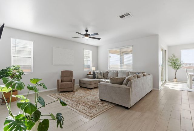 3233 Martuni Street SE, Rio Rancho, NM 87124