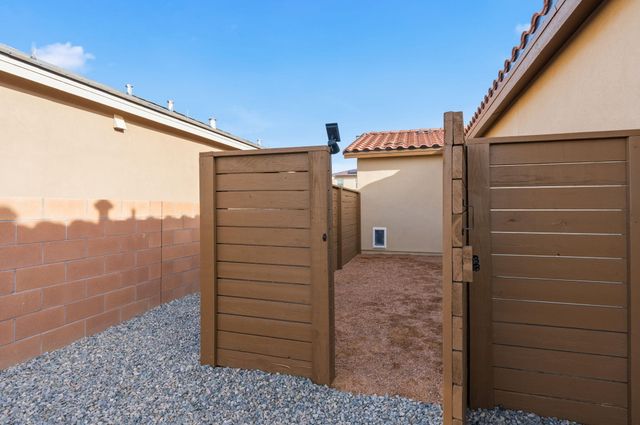 3233 Martuni Street SE, Rio Rancho, NM 87124