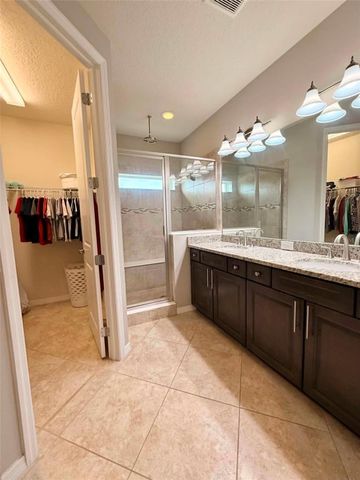 5703 VILLAGE CENTER DRIVE, Lithia, FL 33547