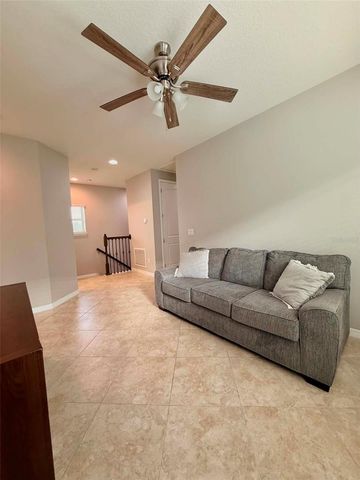 5703 VILLAGE CENTER DRIVE, Lithia, FL 33547