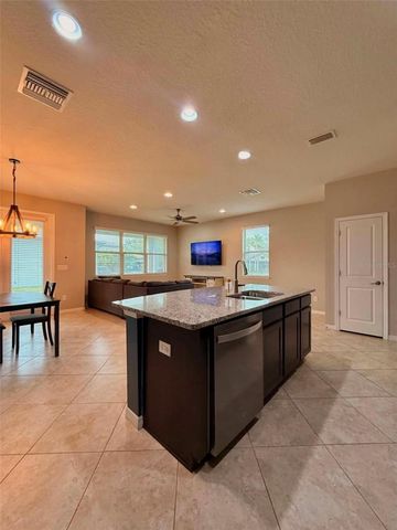 5703 VILLAGE CENTER DRIVE, Lithia, FL 33547