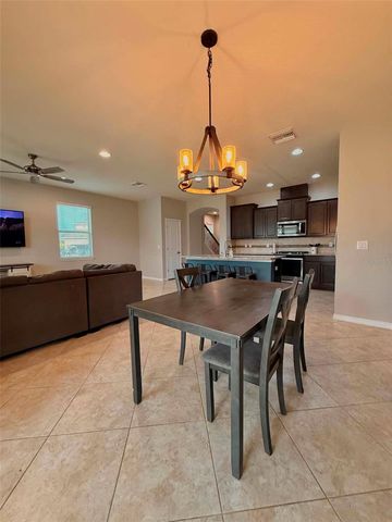 5703 VILLAGE CENTER DRIVE, Lithia, FL 33547