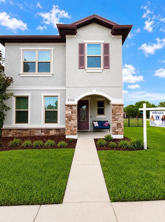 5703 VILLAGE CENTER DRIVE, Lithia, FL 33547