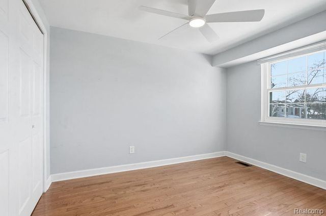 24624 Olde Orchard Street 121, Novi, MI 48375