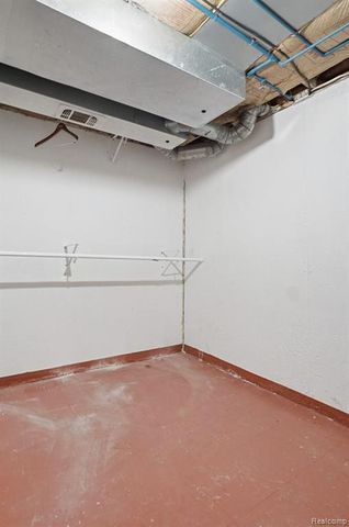 24624 Olde Orchard Street 121, Novi, MI 48375