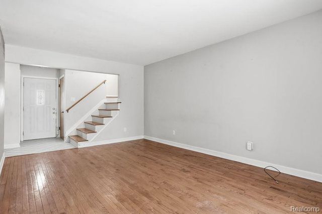 24624 Olde Orchard Street 121, Novi, MI 48375