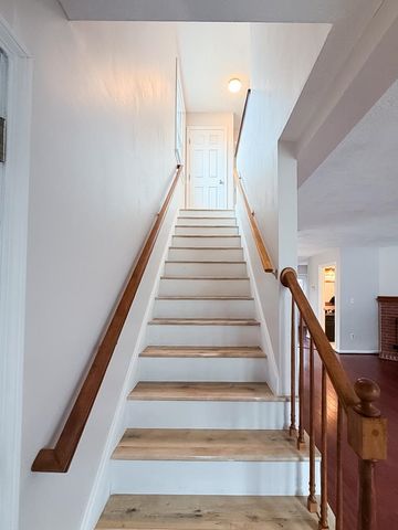 16 Stillwater Drive, Nashua, NH 03062