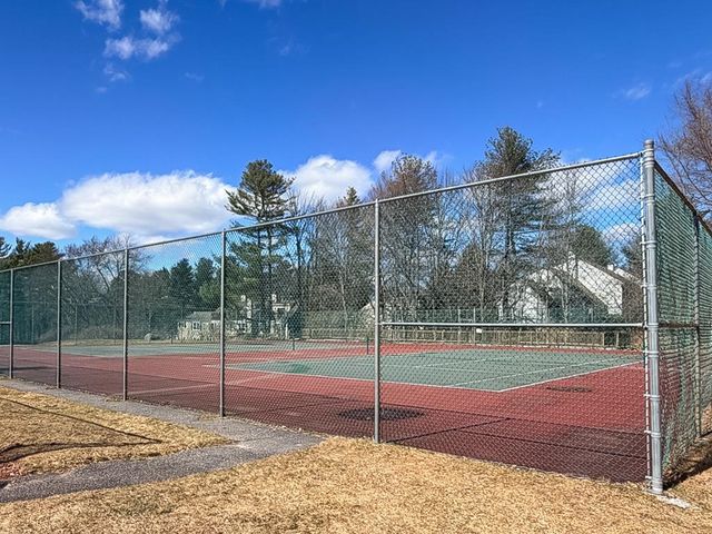 16 Stillwater Drive, Nashua, NH 03062