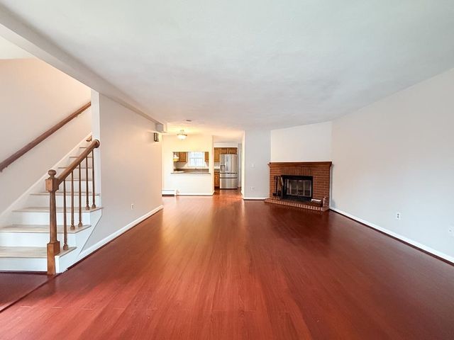 16 Stillwater Drive, Nashua, NH 03062